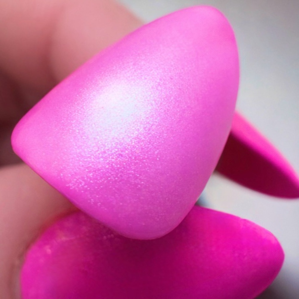 Vibrant Custom Made Pink Chrome Press-On Nails
